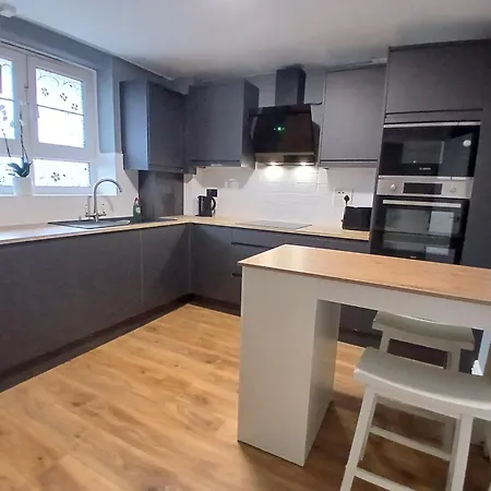 Peaceful Moira - 2 Bedroom Flat Between Brixton And Kennington 10Mins To Central London Exterior photo